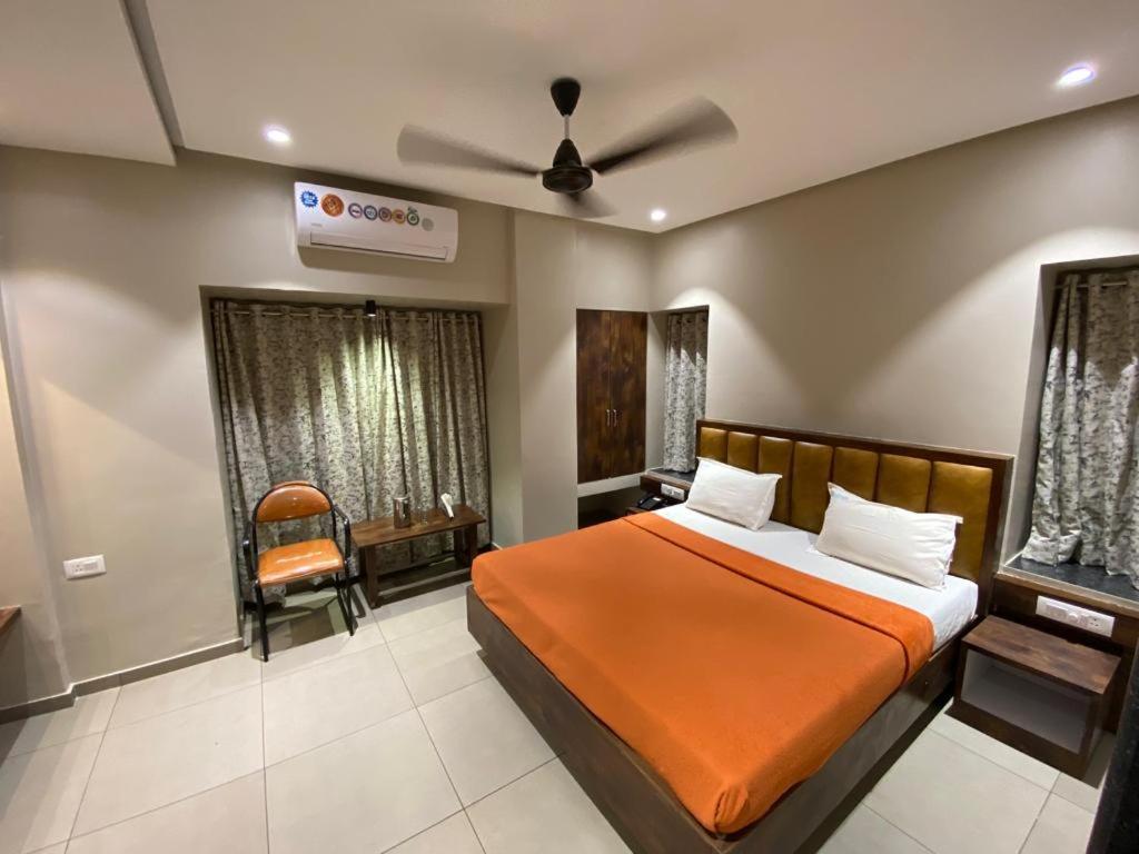 Hotel Vrindavan Deluxe Kolhapur Luaran gambar