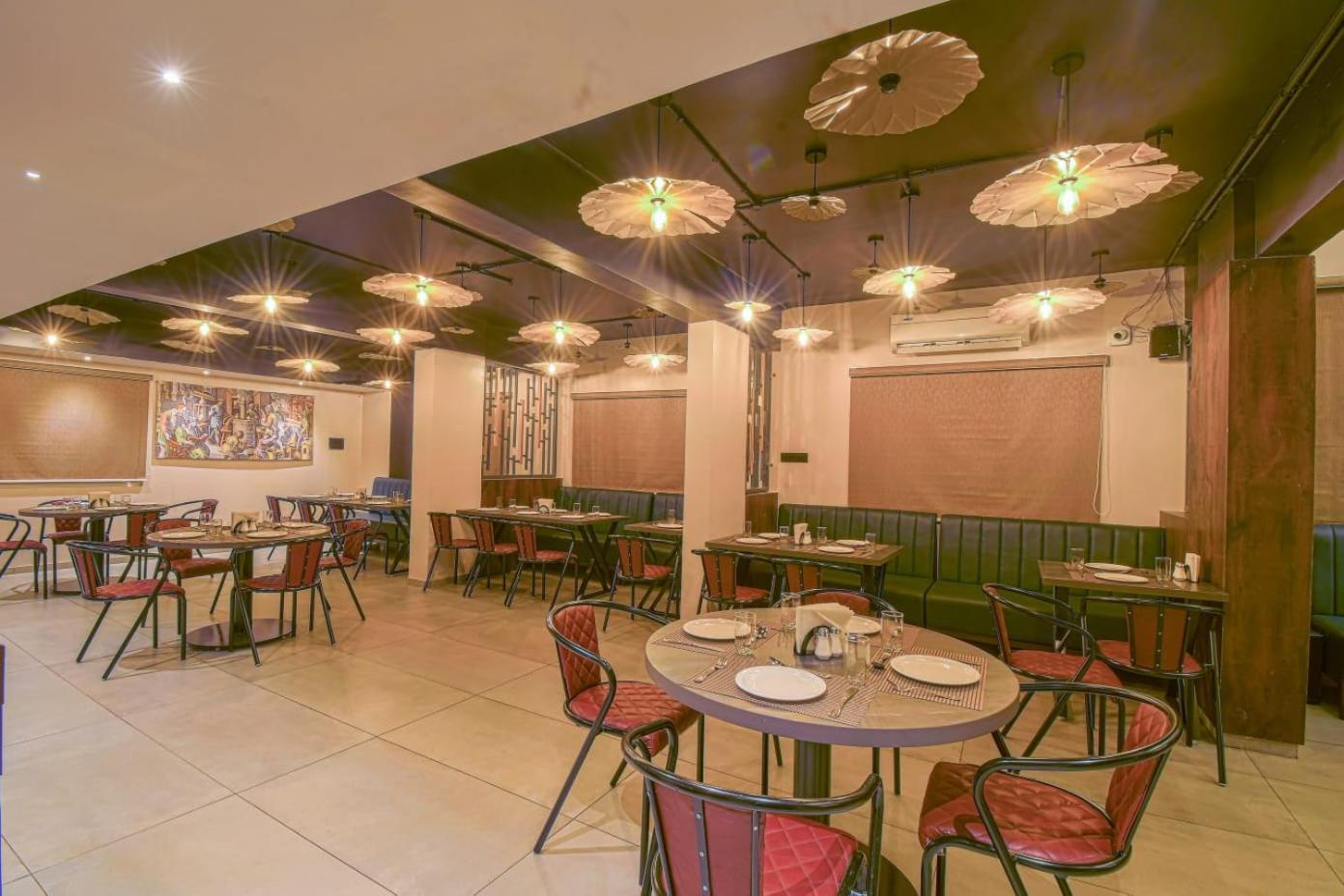 Hotel Vrindavan Deluxe Kolhapur Luaran gambar