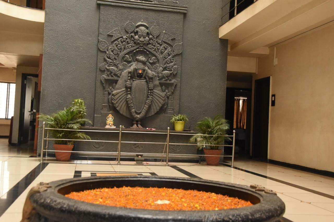 Hotel Vrindavan Deluxe Kolhapur Luaran gambar