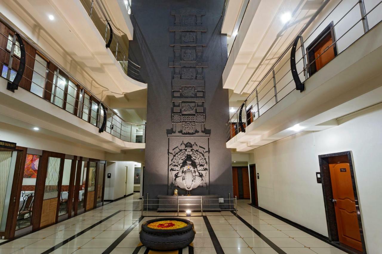 Hotel Vrindavan Deluxe Kolhapur Luaran gambar